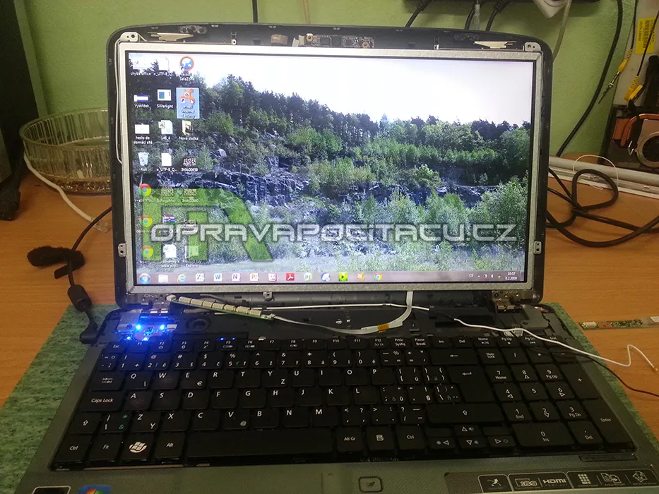 Přestavba CCFL displeje na LED notebooku ACER Aspire 5536 #5